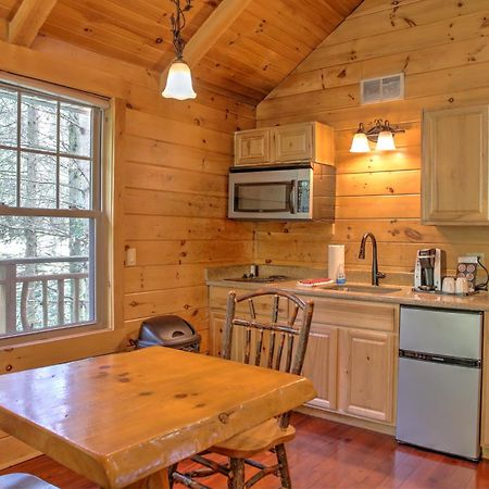 Whispering Pines Treehouse By Amish Country Lodging Millersburg Exterior photo